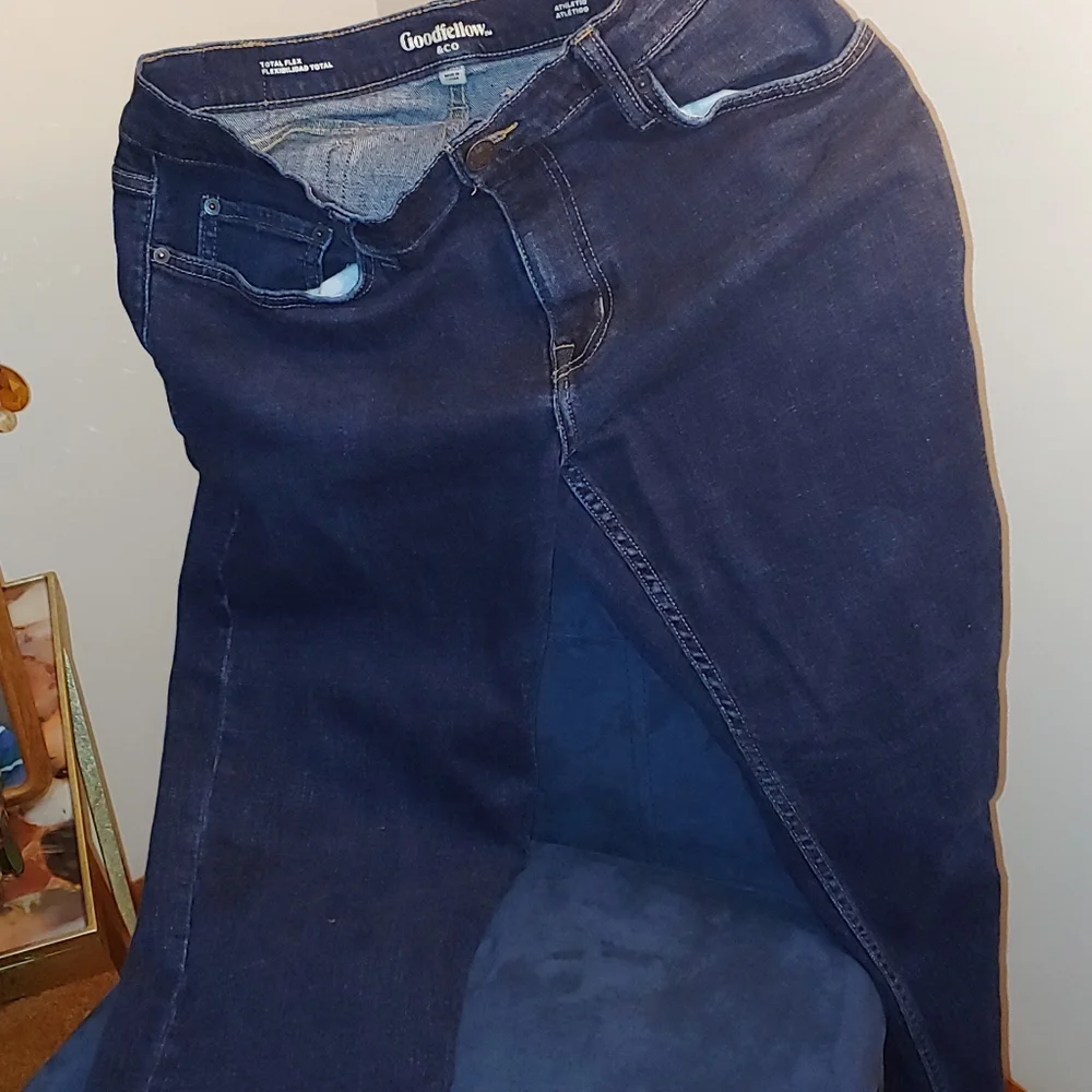 Jeans - Picture 1 of 1